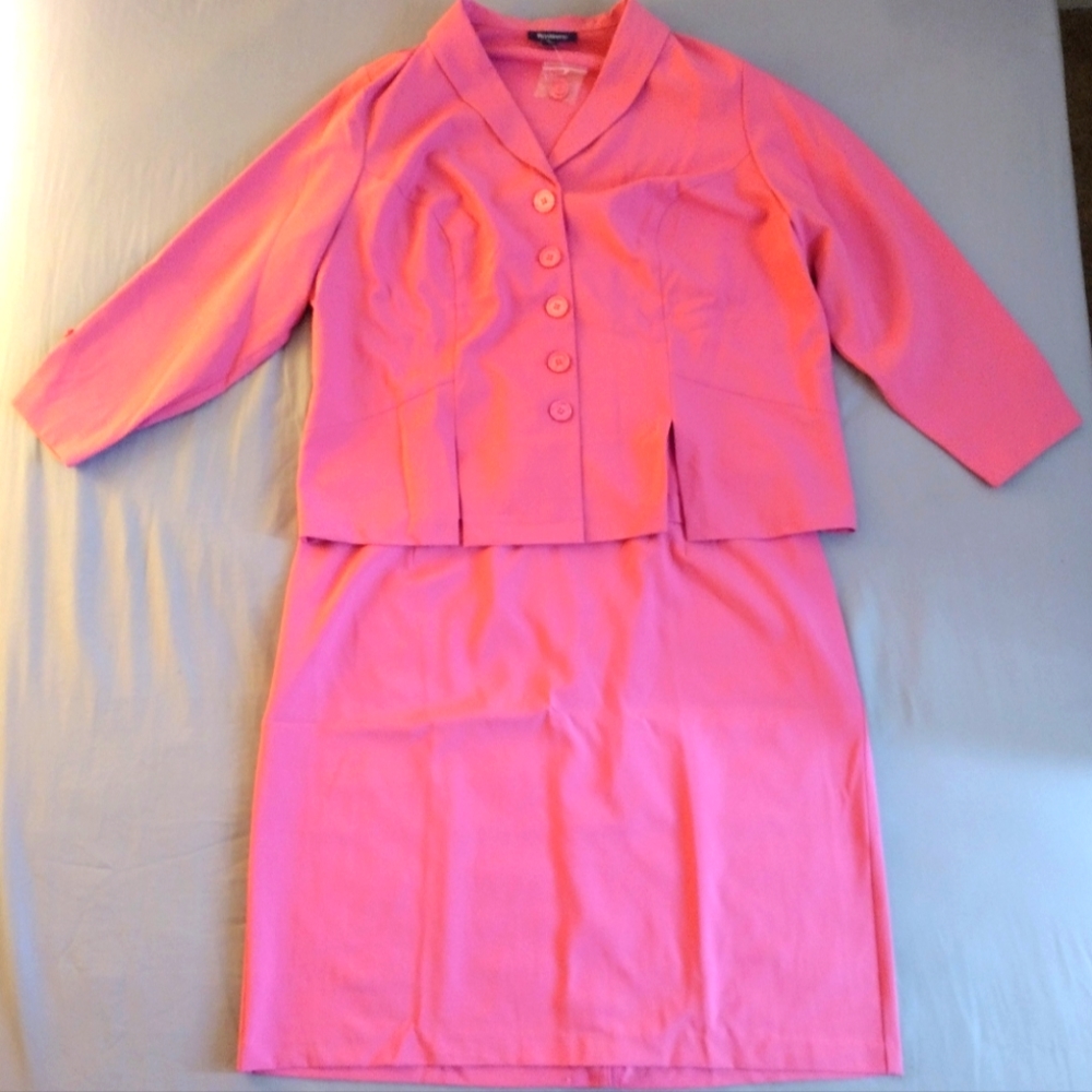 NWOT Roaman's Pink Skirt Suit Set 24W